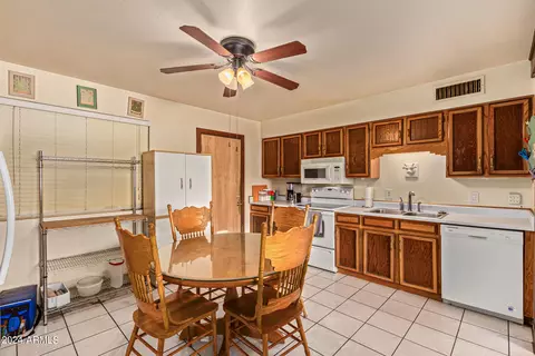 352 E Holmes Ave, Mesa, AZ 85210 photo 11