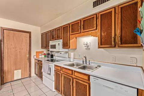 352 E Holmes Ave, Mesa, AZ 85210 photo 13