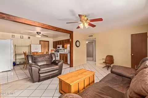 352 E Holmes Ave, Mesa, AZ 85210 photo 8