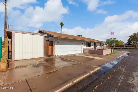 352 E Holmes Ave, Mesa, AZ 85210 photo 3