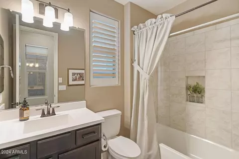 3413 E Robin Ln, Phoenix, AZ 85050 photo 20