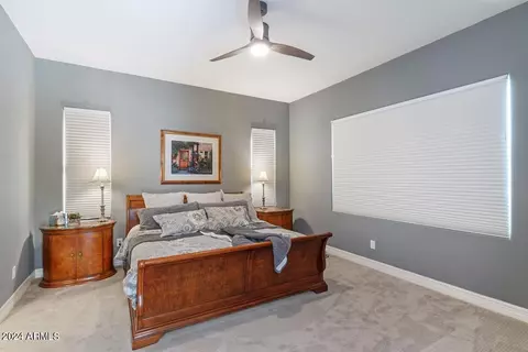 3413 E Robin Ln, Phoenix, AZ 85050 photo 17