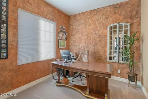 3413 E Robin Ln, Phoenix, AZ 85050 photo 23