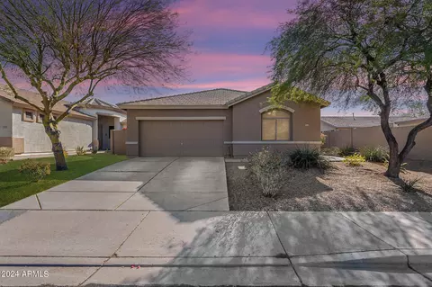 10233 S 175th Dr, Goodyear, AZ 85338