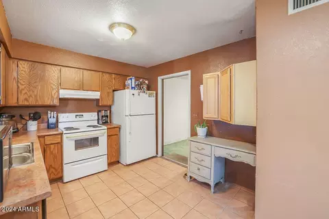 1932 S Moreno Dr, Apache Junction, AZ 85120 photo 10