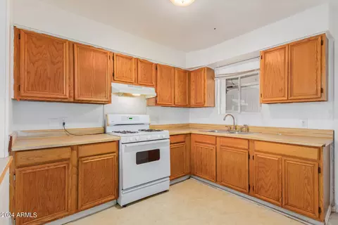629 W Romley Ave, Phoenix, AZ 85041 photo 10