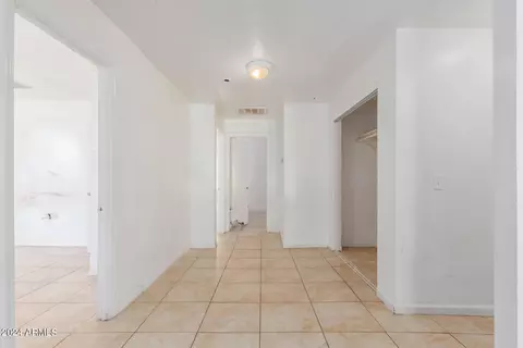 629 W Romley Ave, Phoenix, AZ 85041 photo 13