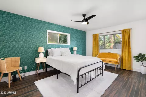 Bedroom - 438 W Harmont Dr, Phoenix, AZ 85021 photo 5 of 11