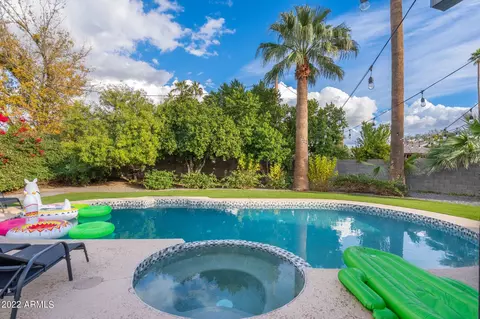 Exterior - 438 W Harmont Dr, Phoenix, AZ 85021 photo 4 of 23