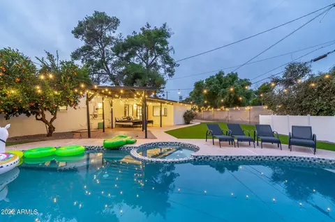 Exterior - 438 W Harmont Dr, Phoenix, AZ 85021 photo 13 of 23