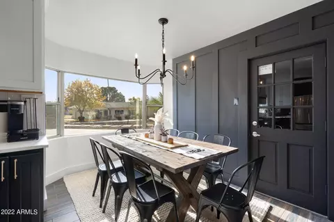 Dining - 438 W Harmont Dr, Phoenix, AZ 85021 photo 2 of 3