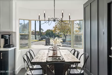 Dining - 438 W Harmont Dr, Phoenix, AZ 85021 photo 3 of 3