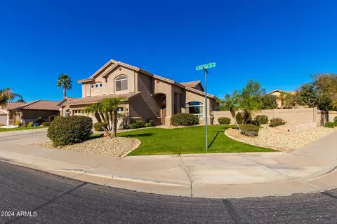 284 W Dublin St, Gilbert, AZ 85233 photo 2