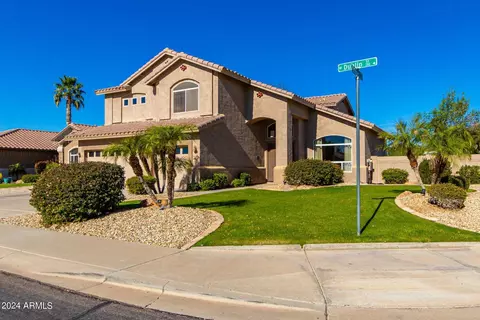 284 W Dublin St, Gilbert, AZ 85233