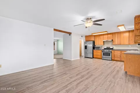 Kitchen - 41 E Fairmont Dr, Tempe, AZ 85282 photo 1 of 4