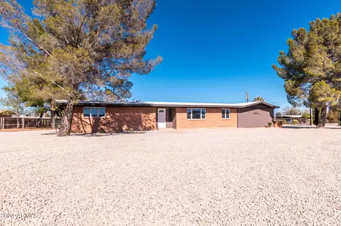3765 E Foothills Dr, Sierra Vista, AZ 85635