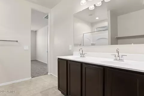 18633 W Desert Hollow Dr, Surprise, AZ 85387 photo 27