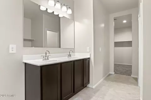18633 W Desert Hollow Dr, Surprise, AZ 85387 photo 25