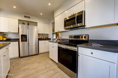 10216 N 105th Dr, Sun City, AZ 85351