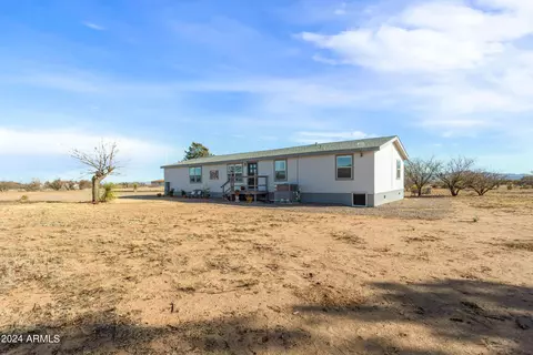 8804 E Bloomfield Rd, Hereford, AZ 85615 photo 4