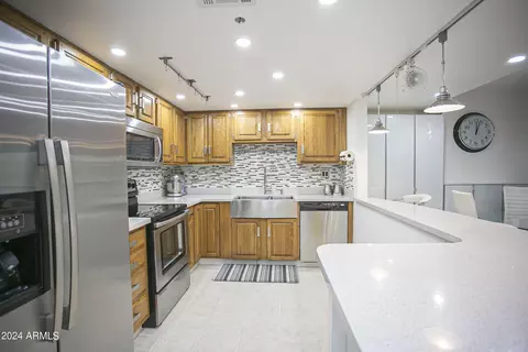 7840 E Camelback Rd #210, Scottsdale, AZ 85251