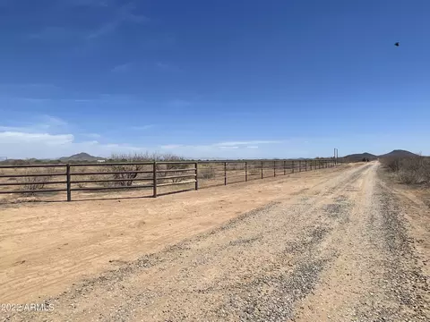 072 W Long Rifle Rd # G, Aguila, AZ 85320