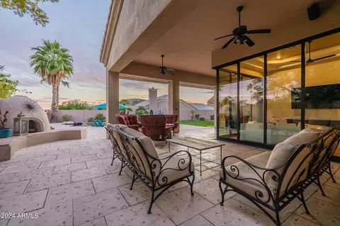 925 E Desert Flower Ln, Phoenix, AZ 85048 photo 38