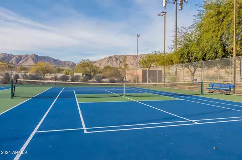 925 E Desert Flower Ln, Phoenix, AZ 85048 photo 60