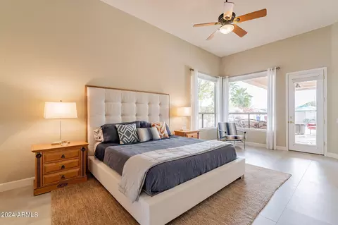 925 E Desert Flower Ln, Phoenix, AZ 85048 photo 19