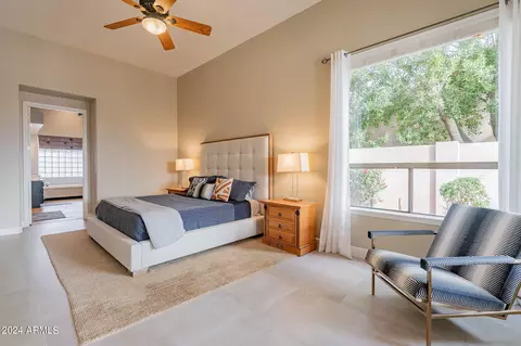 925 E Desert Flower Ln, Phoenix, AZ 85048 photo 18