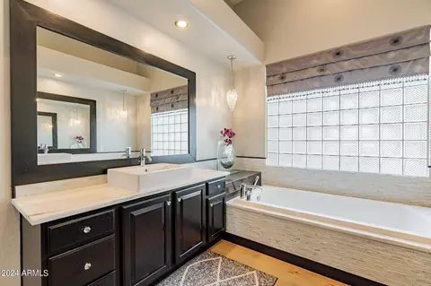 925 E Desert Flower Ln, Phoenix, AZ 85048 photo 21