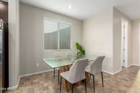 Dining - 3207 S 75th Dr, Phoenix, AZ 85043 photo 1 of 2