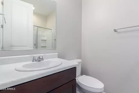 Bath - 3207 S 75th Dr, Phoenix, AZ 85043 photo 2 of 5