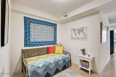 7131 E Rancho Vista Dr #4009, Scottsdale, AZ 85251
