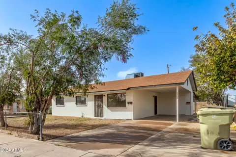 6308 N 61st Ave, Glendale, AZ 85301