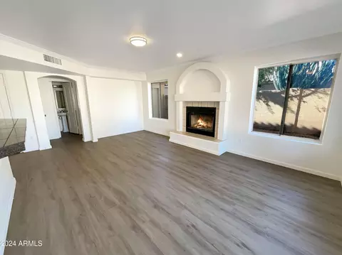 1508 W Pacific Dr, Gilbert, AZ 85233 photo 3