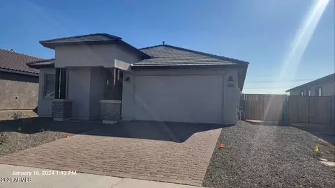 8443 W Encinas Ln, Tolleson, AZ 85353
