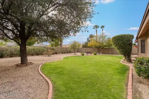 4301 Everett Dr, Phoenix, AZ 85032 photo 9