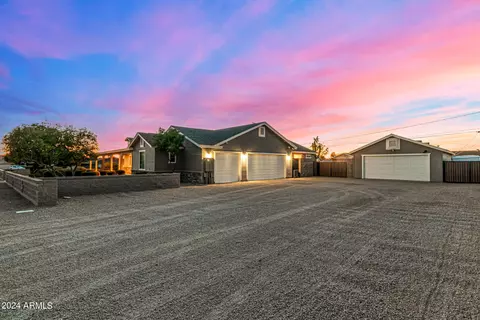 6456 E Holiday Dr, Mesa, AZ 85215 photo 2