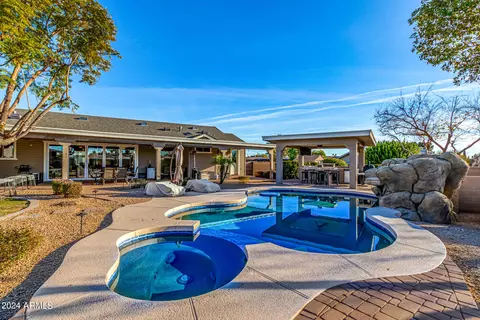 6456 E Holiday Dr, Mesa, AZ 85215 photo 31