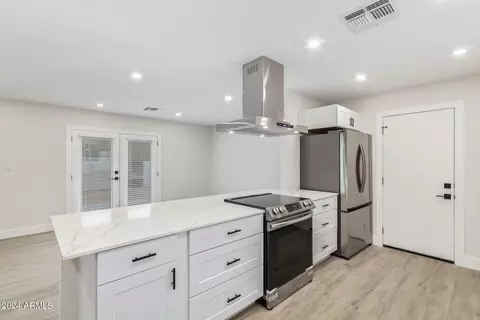 Kitchen - 1219 E Riviera Dr, Tempe, AZ 85282 photo 4 of 4