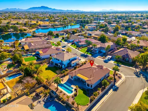 408 E Horseshoe Dr, Chandler, AZ 85249