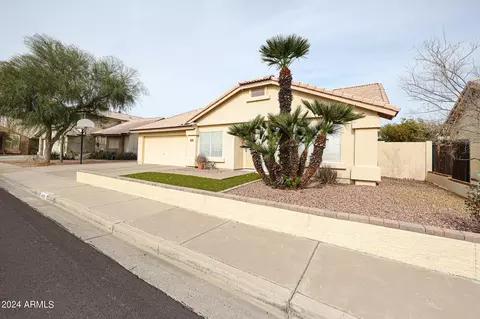 4426 W Calle Lejos --, Glendale, AZ 85310