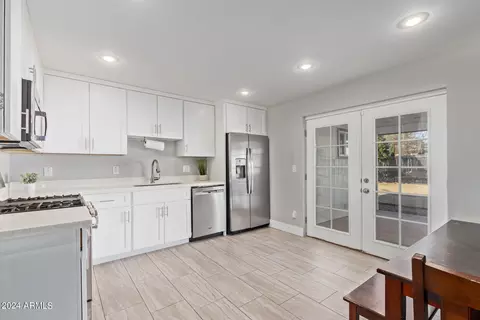 7436 E Carol Cir, Mesa, AZ 85208