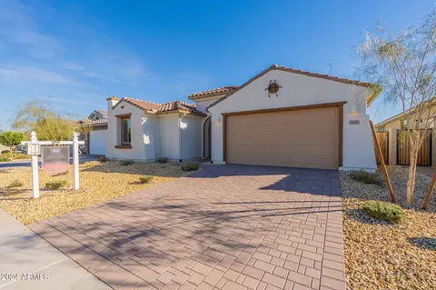 5815 N 87th Dr, Glendale, AZ 85305