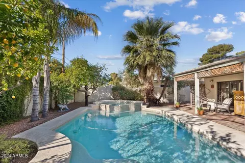 225 Echo Ln, Phoenix, AZ 85020 photo 23