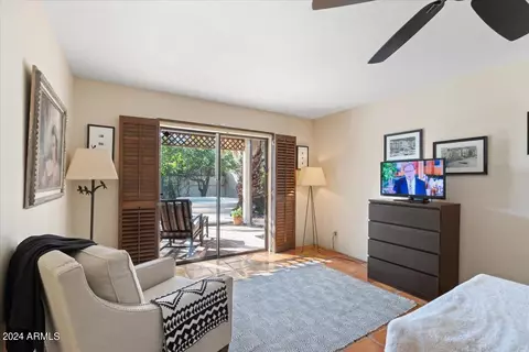 225 Echo Ln, Phoenix, AZ 85020 photo 14