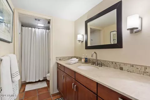 225 Echo Ln, Phoenix, AZ 85020 photo 19