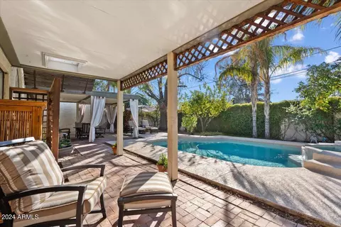 225 Echo Ln, Phoenix, AZ 85020 photo 25