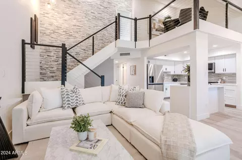 747 E Bethany Home Rd, Phoenix, AZ 85014